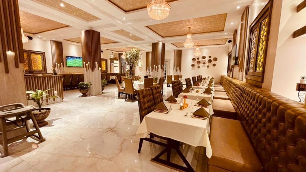 Phoenicia Suites Wupa Екстер'єр фото