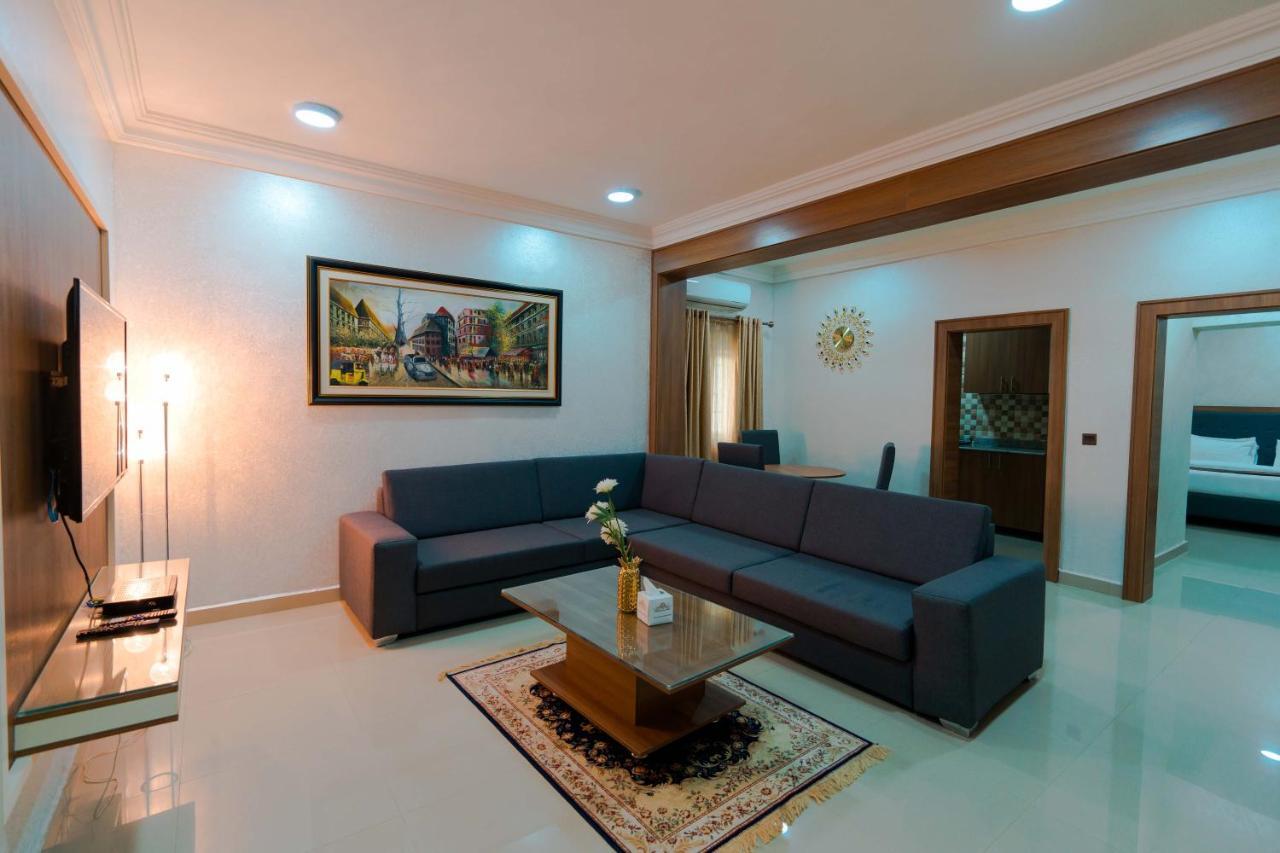 Phoenicia Suites Wupa Екстер'єр фото
