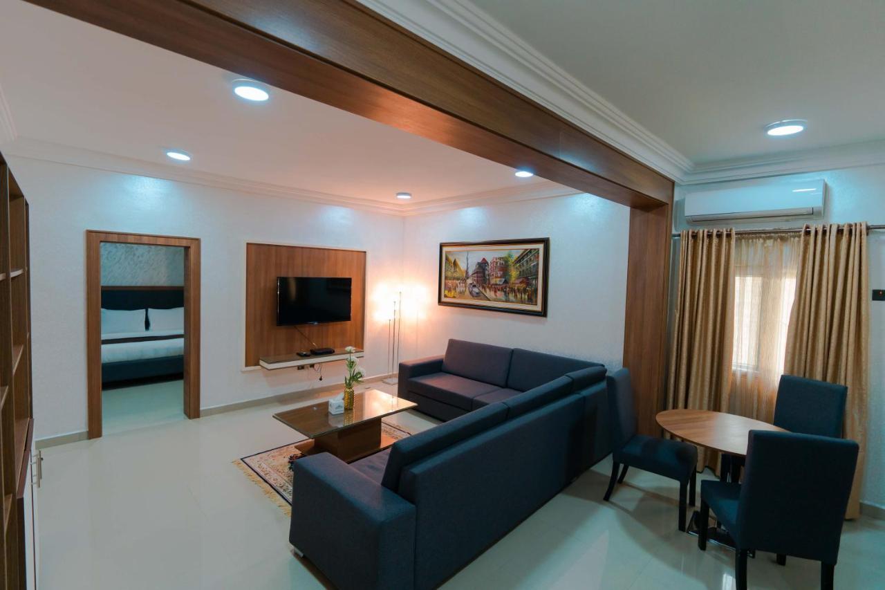 Phoenicia Suites Wupa Екстер'єр фото