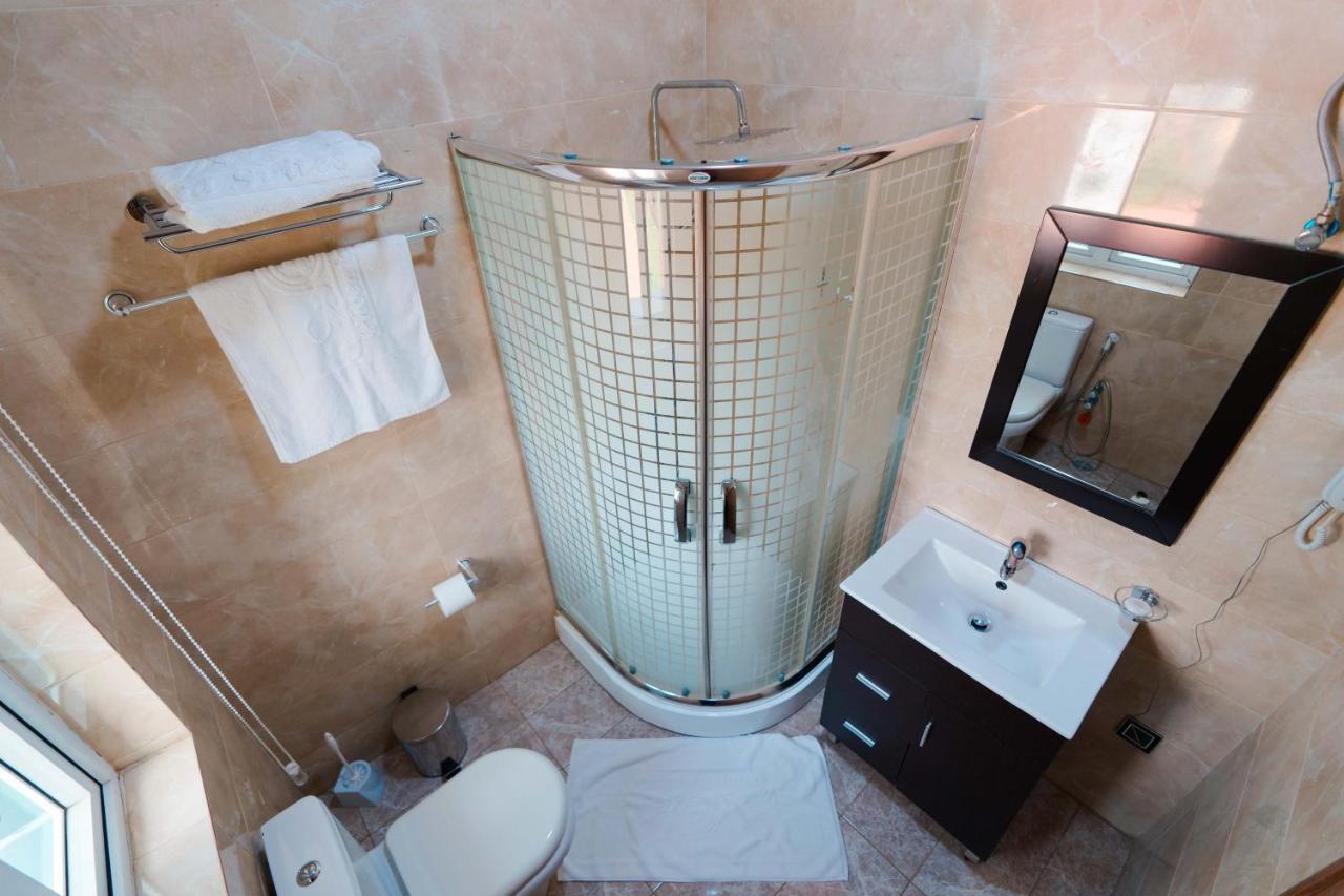 Phoenicia Suites Wupa Екстер'єр фото